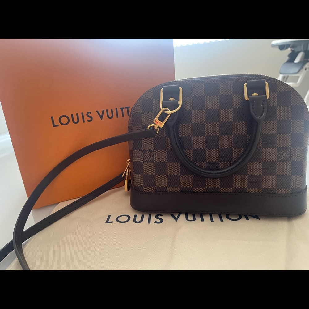 Like new, barely ever worn